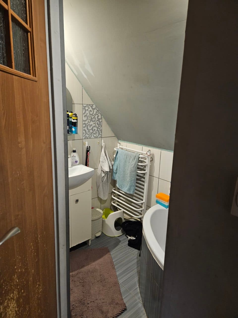 zabudowana nieruchomość gruntowa położona w miejscowości Dzierzgów 26, gmina Nieborów, działka nr 175 o pow. 0,0900 ha, jednostka ewiden. 1005092, obręb 0007 (brak urządzonej księgi wieczystej) - udział 1/6 w nieruchomości – zdjęcie 15 z 26