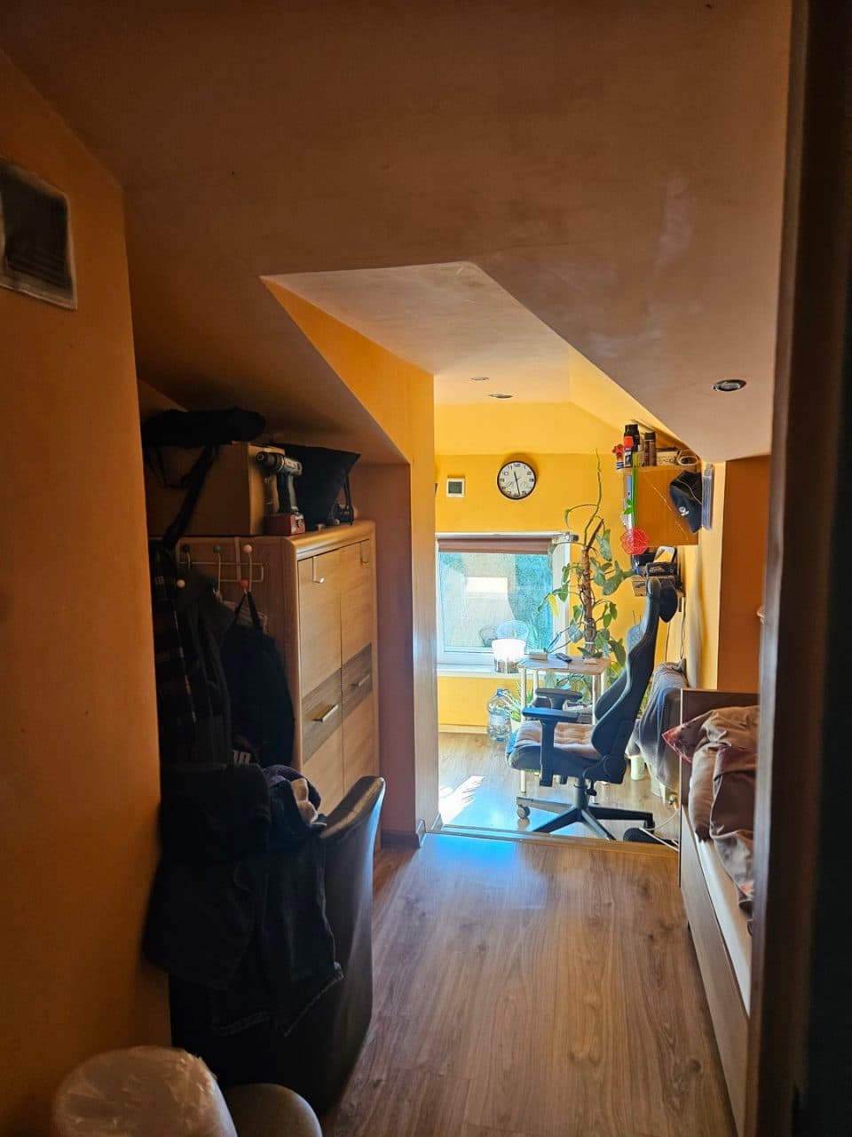 zabudowana nieruchomość gruntowa położona w miejscowości Dzierzgów 26, gmina Nieborów, działka nr 175 o pow. 0,0900 ha, jednostka ewiden. 1005092, obręb 0007 (brak urządzonej księgi wieczystej) - udział 1/6 w nieruchomości – zdjęcie 18 z 26