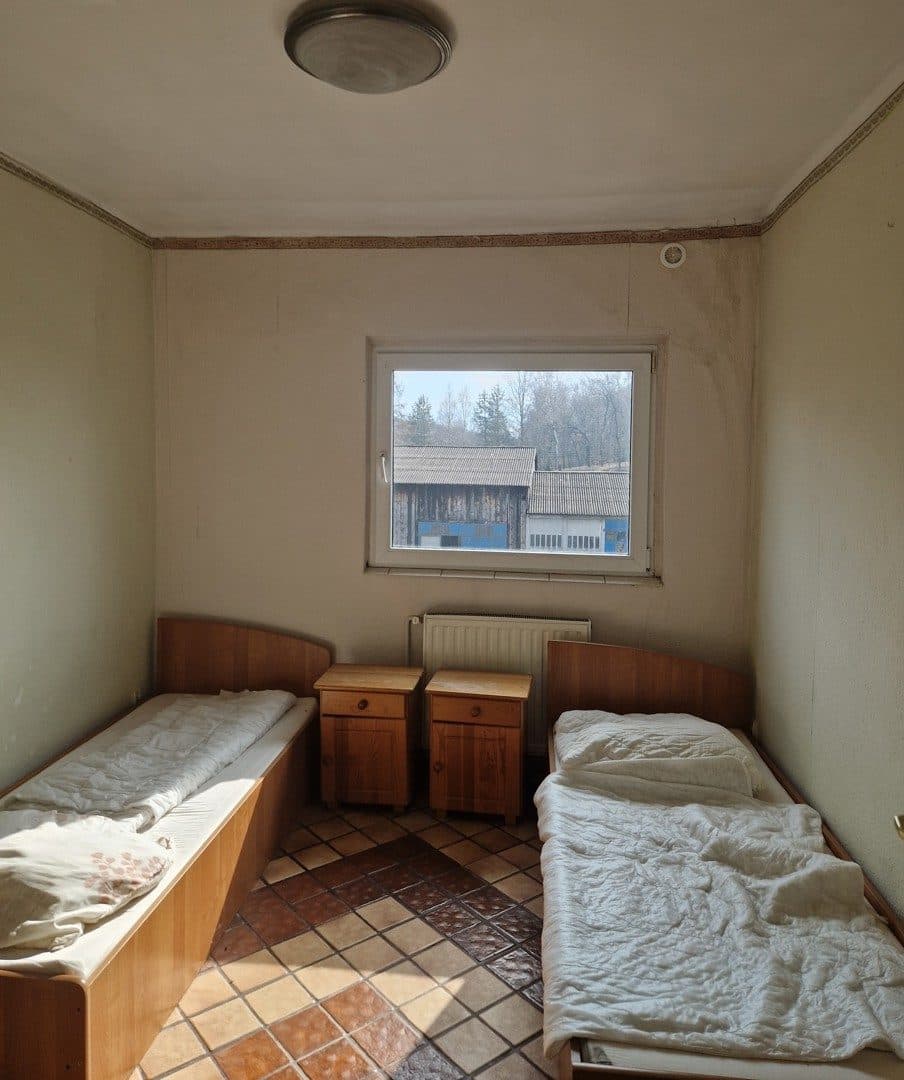Prawo użytkowania wieczystego gruntu oraz prawo własności budynków. NR KW GL1W/00055389/1 – zdjęcie 25 z 35