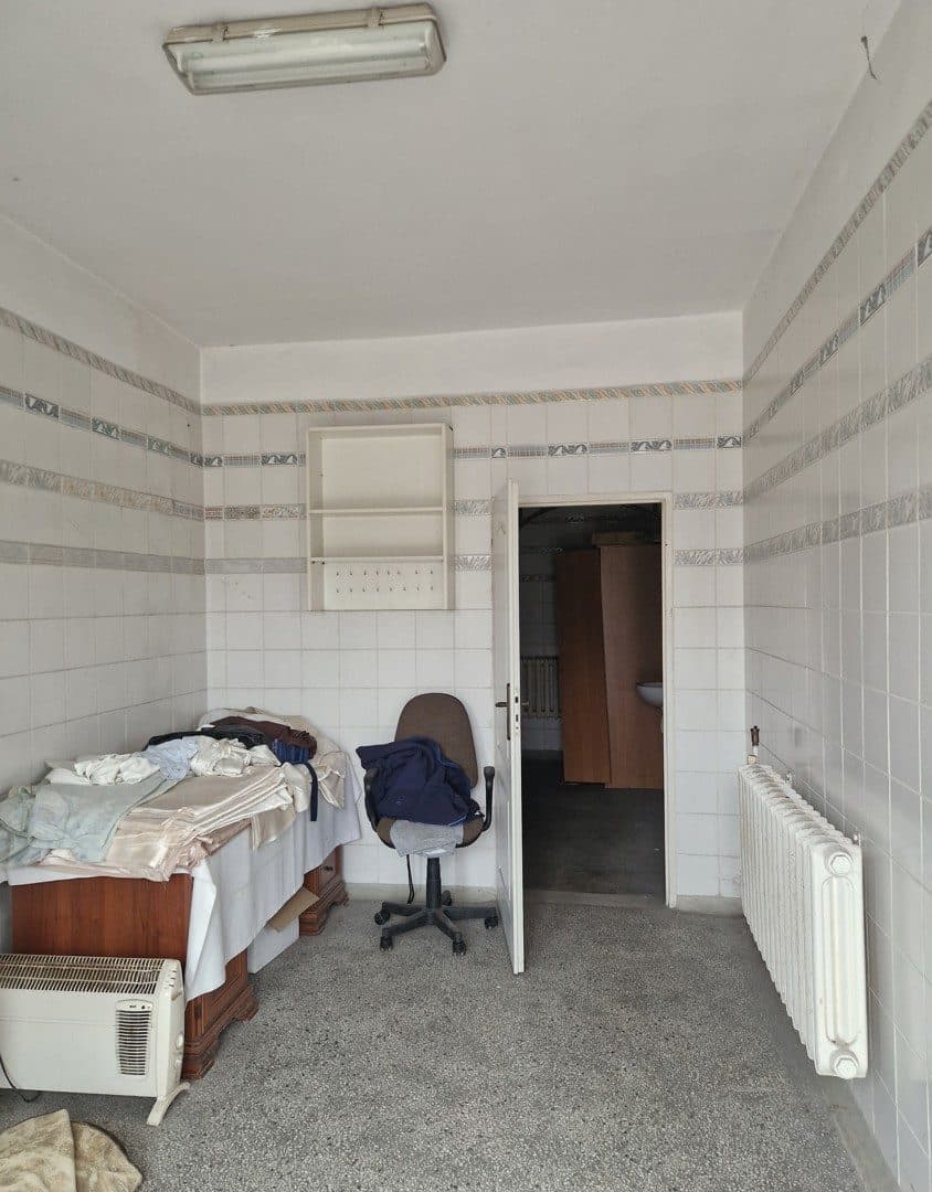 Prawo użytkowania wieczystego gruntu oraz prawo własności budynków. NR KW GL1W/00055389/1 – zdjęcie 6 z 35