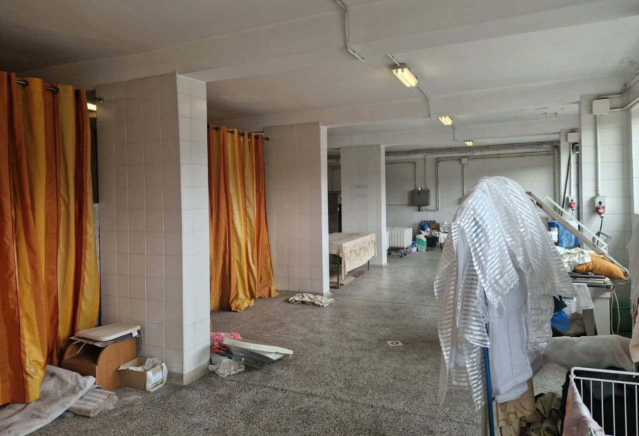 Prawo użytkowania wieczystego gruntu oraz prawo własności budynków. NR KW GL1W/00055389/1 – zdjęcie 8 z 35