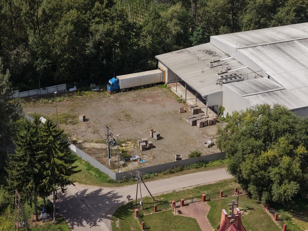 nieruchomość 0,76ha zabudowana budynkiem przechowalni owoców pow. użytkowa 3802,05m2, działki 275/1, 376, Machów, gm. Wilków – zdjęcie 24 z 25