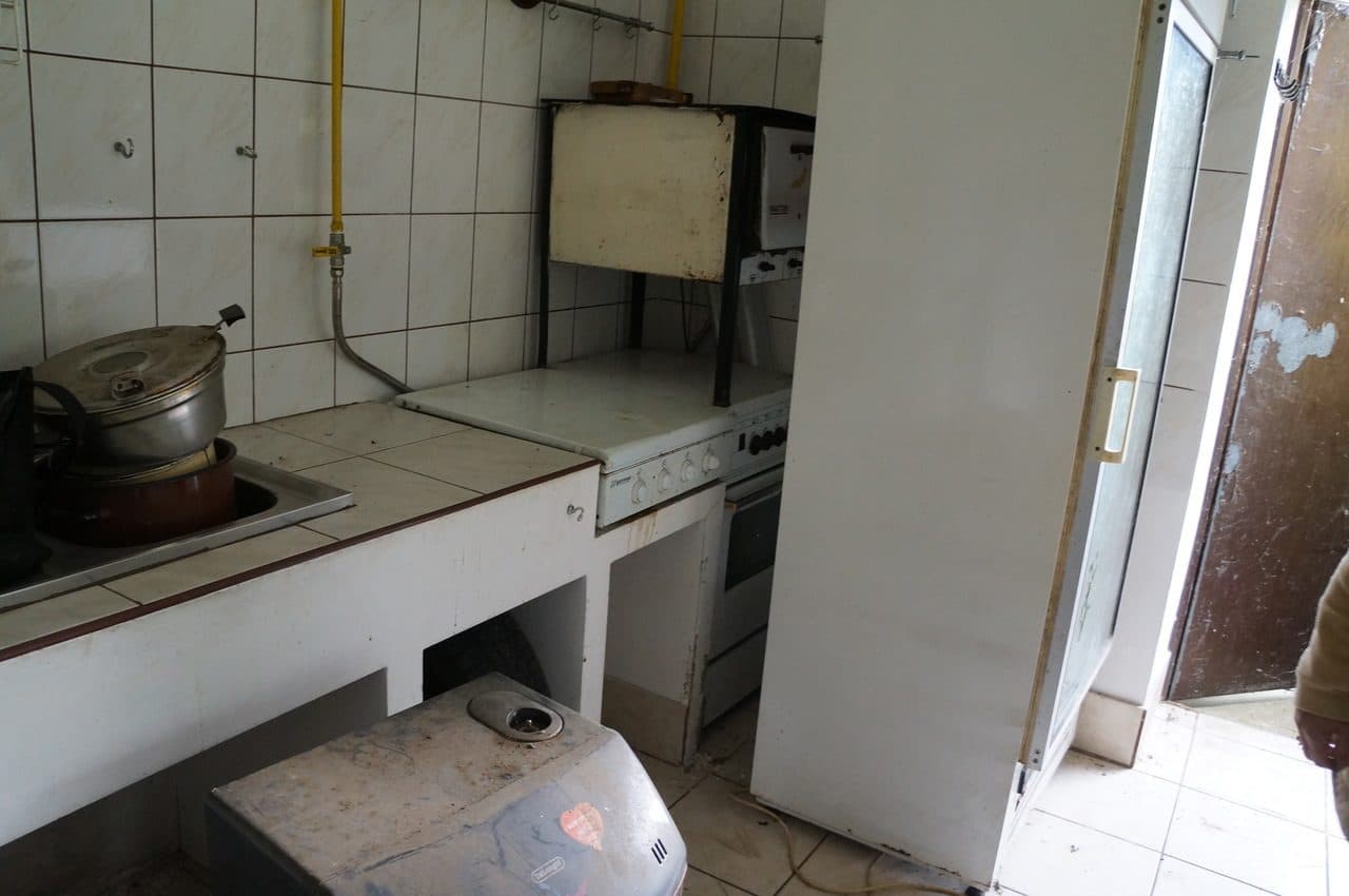 Nieruchomość gruntowa zabudowana budynkiem mieszkalnym oraz budynkiem gospodarczym – zdjęcie 9 z 23