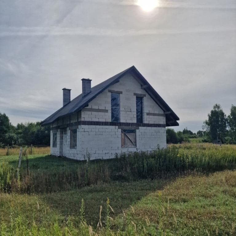 Nieruchomość gruntowa o pow. 1549 m2 w trakcie zabudowy budynkiem mieszkalny jednorodzinny o powierzchni 104,08 m2. – zdjęcie 2 z 16