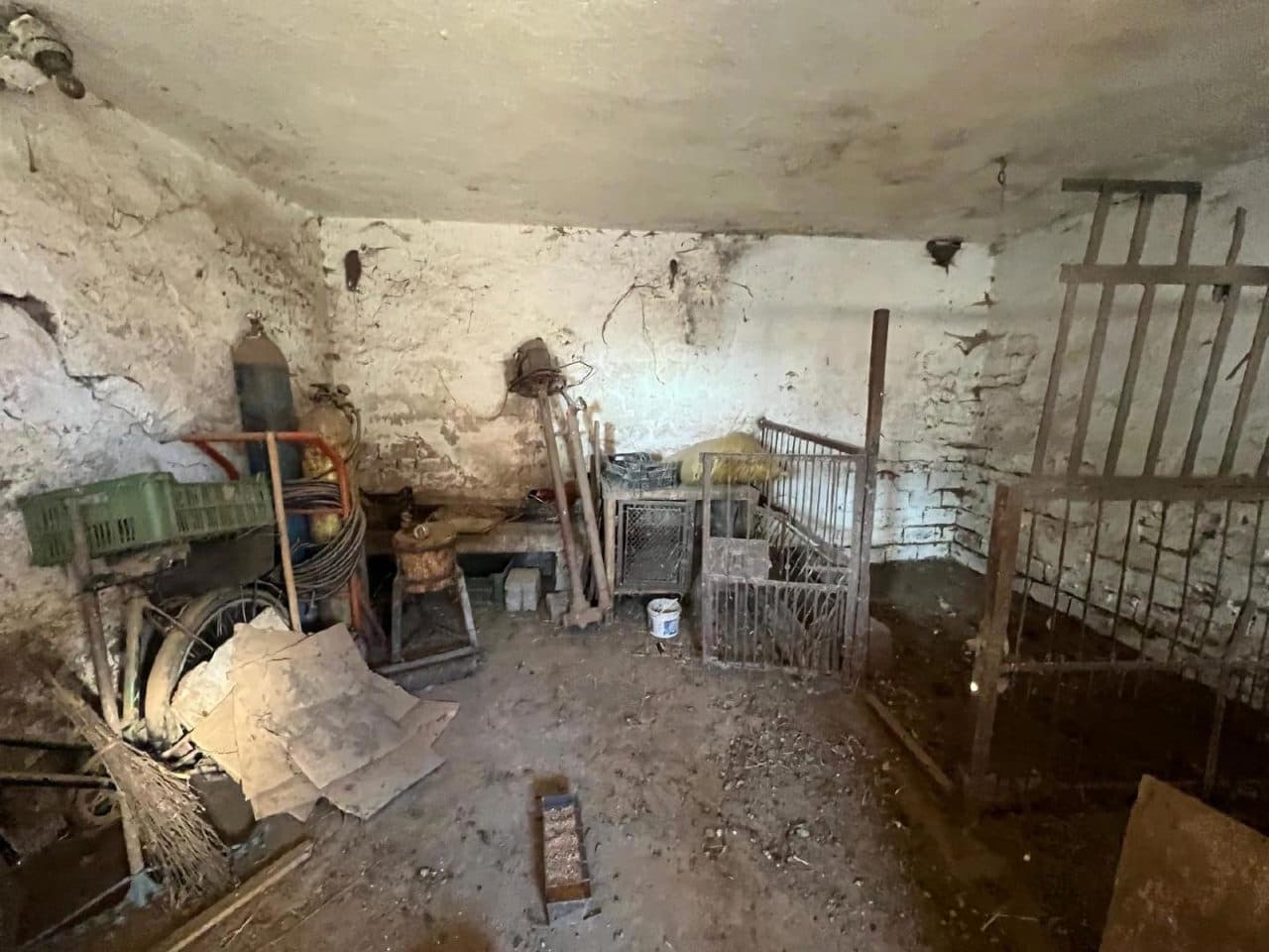 udział w wysokości 1/2 części zabudowanej nieruchomości - działka nr 204/2 o pow. 1530m2 – zdjęcie 11 z 13