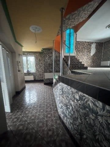 działka o pow. 0,0447 ha, dom o p.u. 200,3 m2 (3 udziały: 2/4, 1/4, 1/4) – zdjęcie 7 z 11