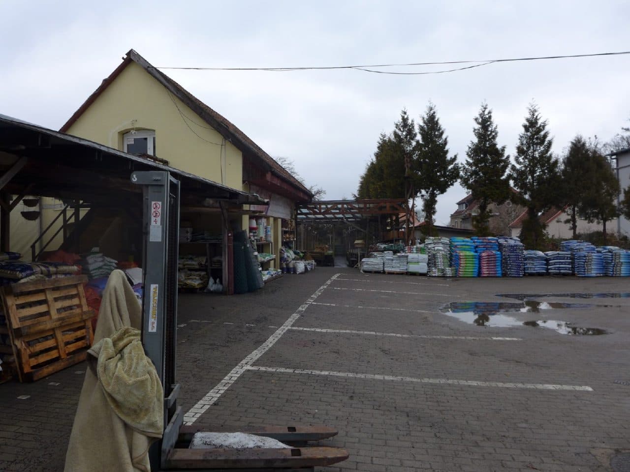 Udziału w wysokości 1/2 w zabudowanej nieruchomości gruntowej o powierzchni 0,3061 ha – zdjęcie 11 z 33