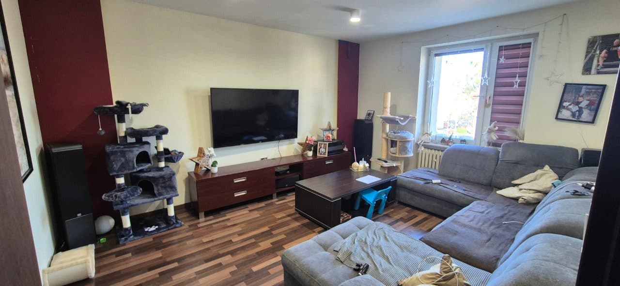 Lokal mieszkalny pow. 72,55 m2 - trzy pokoje – zdjęcie 2 z 10