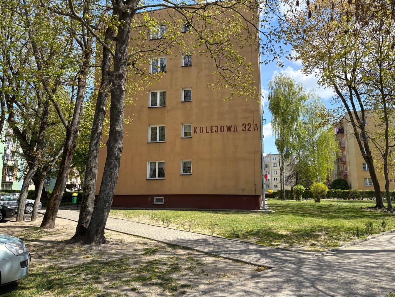 lokal mieszkalny wraz u udziałem 22 / 1000 związanym z własnością lokalu – zdjęcie 3 z 9