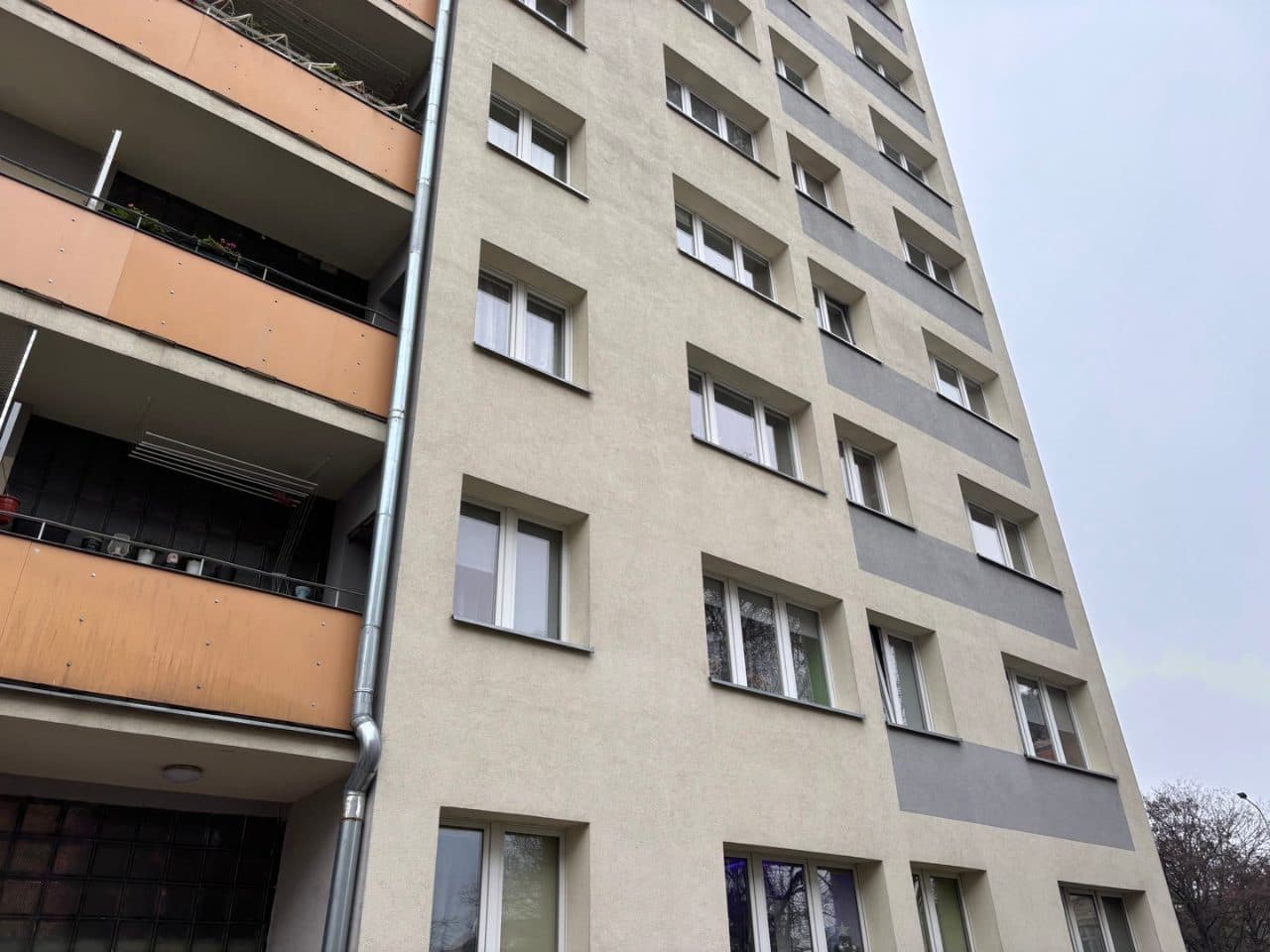 lokal mieszkalny stannowiący odrębną nieruchomość – zdjęcie 2 z 12