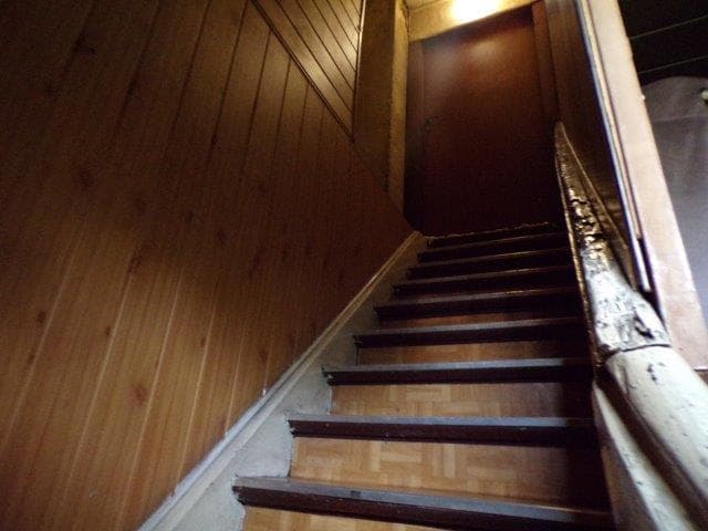 lokal mieszkalny - 3 pokoje, spiżarnia, kuchnia, przedpokój, łazienka na parterze, pokój na poddaszu o pow. 89,2300 m2, udział związany z własnościa lokalu 625 / 1000 – zdjęcie 11 z 20