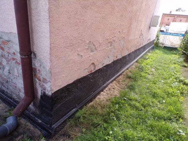 lokal mieszkalny - 3 pokoje, spiżarnia, kuchnia, przedpokój, łazienka na parterze, pokój na poddaszu o pow. 89,2300 m2, udział związany z własnościa lokalu 625 / 1000 – zdjęcie 14 z 20