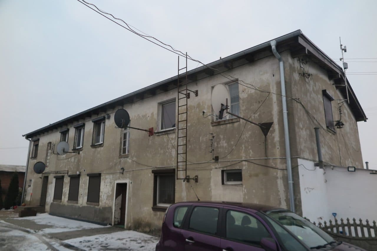 lokal mieszkalny (pokój - 1, kuchnia - 1, korytarz - 1, skrytka - 1) o pow.44,5 m. kw. wraz z udziałem w gruncie w wymiarze 4450/40240 – zdjęcie 4 z 5