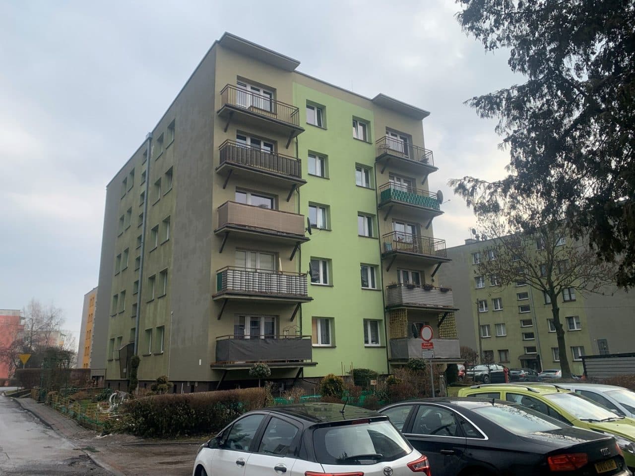 lokal mieszkalny stanowiący odrębną nieruchomość – zdjęcie 2 z 6